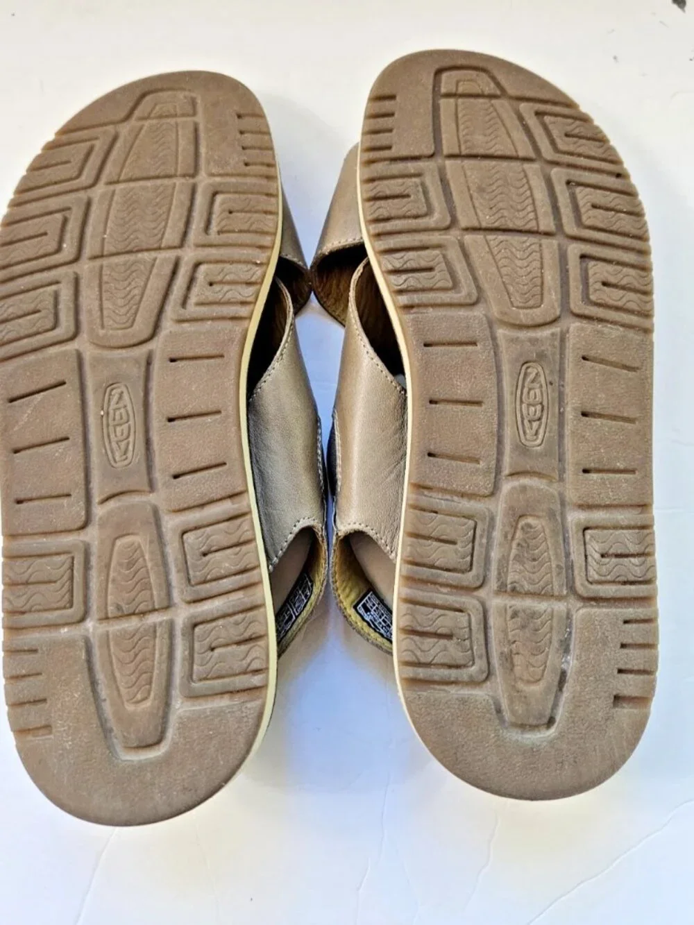 Keen Lana Cross Strap Sandals Brown Leather Women's Size 9.5 Adjustable Strap